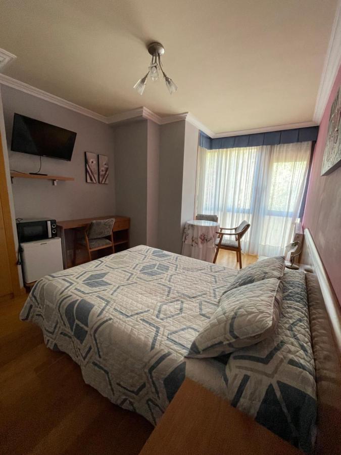 Hostal Santiago 2 Burgos Ngoại thất bức ảnh