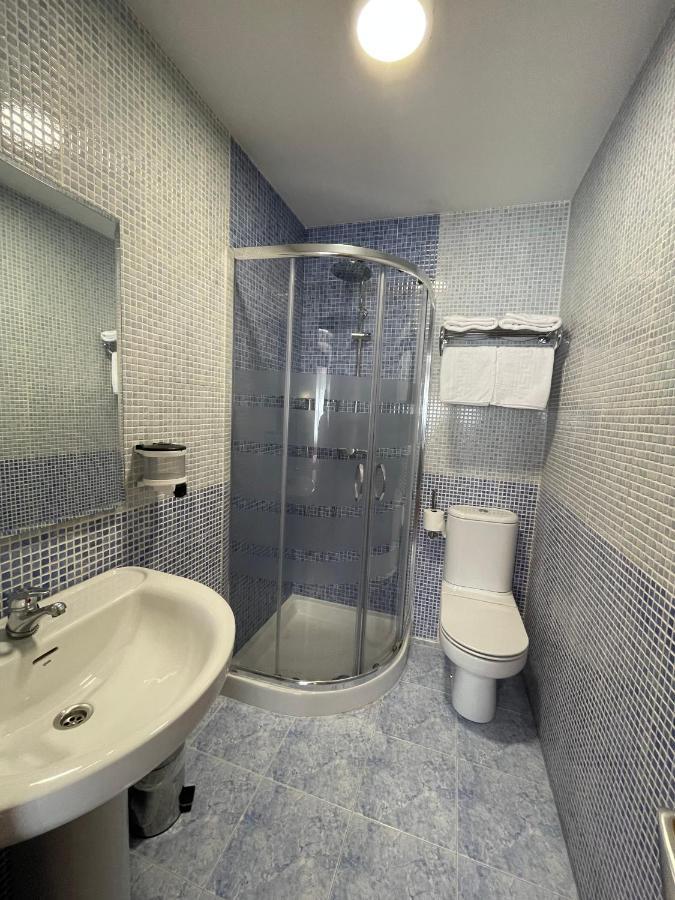 Hostal Santiago 2 Burgos Ngoại thất bức ảnh