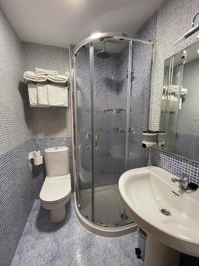 Hostal Santiago 2 Burgos Ngoại thất bức ảnh