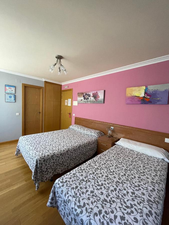 Hostal Santiago 2 Burgos Ngoại thất bức ảnh